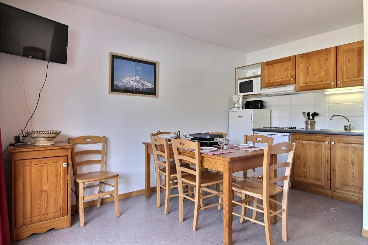 Bright Apartment With Balcony Close To Ski Slopes Le Devoluy